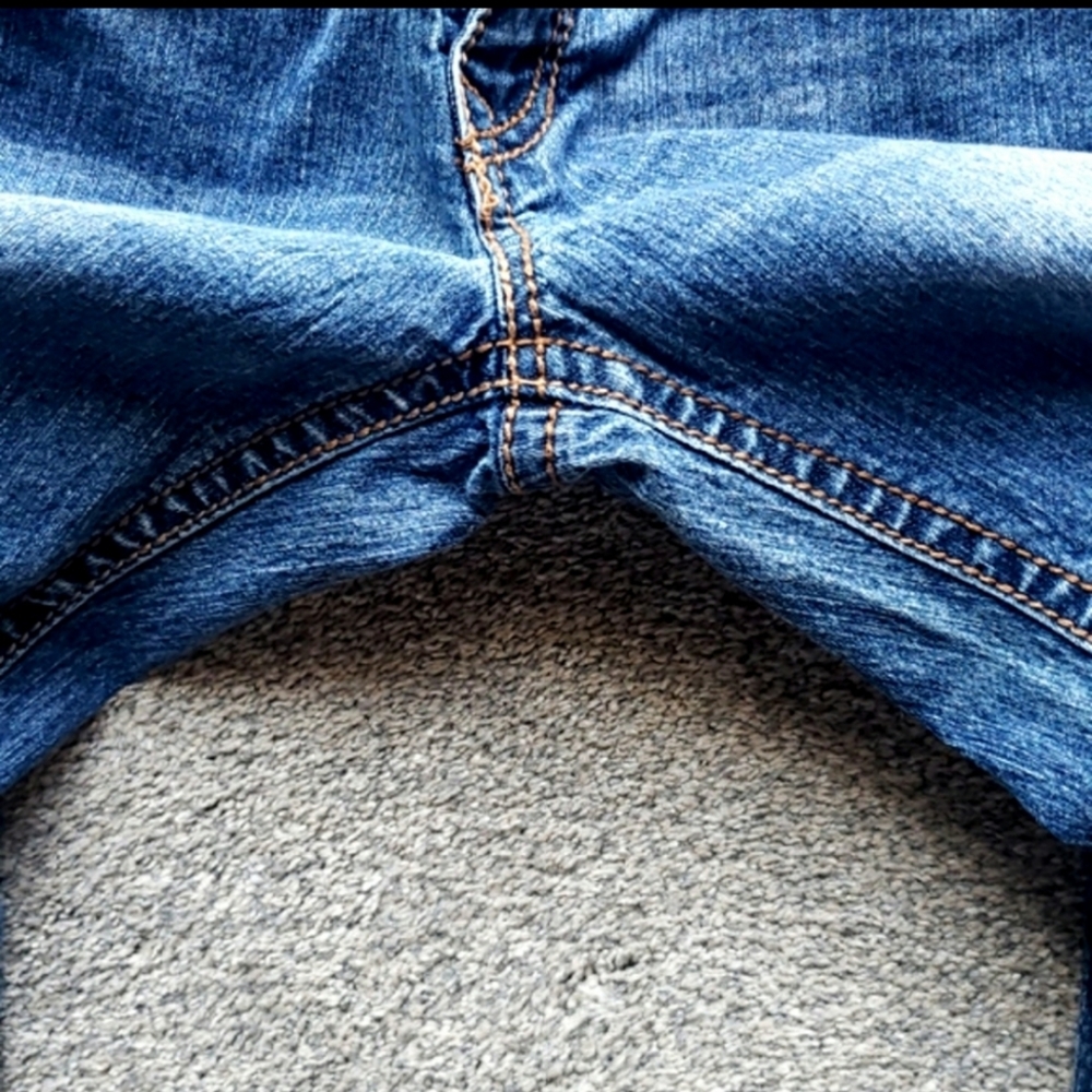 L.E.I JEANS LOW RISE SLIM BOOT - Picture 4 of 7